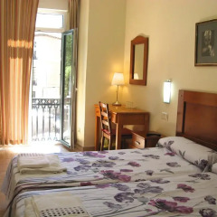 Отель Hostal Tirso Plaza комната для гостей фото 3