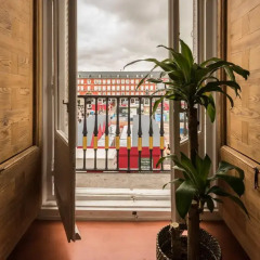 Отель Grand Plaza Mayor Delux Испания, Мадрид - отзывы, цены и фото номеров - забронировать отель Grand Plaza Mayor Delux онлайн балкон