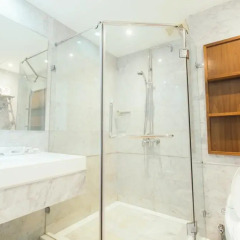 Отель Thomson Residence 4* Люкс фото 26
