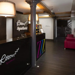 Отель ROOMZZZ Апартаменты