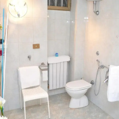 Отель La Luna Di Roma B&B Стандартный номер с различными типами кроватей фото 22