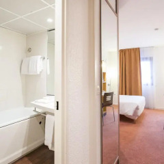 Отель Canal Suites (Ex. Suite-Home) Франция, Пантин - отзывы, цены и фото номеров - забронировать отель Canal Suites (Ex. Suite-Home) онлайн ванная фото 2