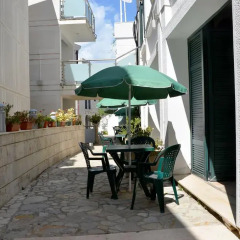 Апартаменты Secret Garden Apartments