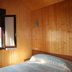 Отель Camping Iratxe Ciudad de Vacaciones Стандартный номер двуспальная кровать (общая ванная комната) фото 4