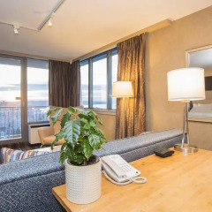 Отель Blue Horizon Hotel Канада, Ванкувер - отзывы, цены и фото номеров - забронировать отель Blue Horizon Hotel онлайн комната для гостей