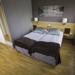 Quality Hotel Saga 3* Улучшенный номер с 2 отдельными кроватями