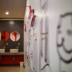 Отель S1hostel Bangkok Кровать в мужском общем номере