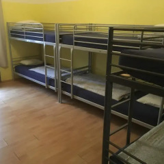 Hostel EMMA Стандартный семейный номер с двуспальной кроватью фото 2