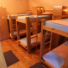 Hostel and Apartments Skadarlija Sunrise Кровать в общем номере с двухъярусной кроватью фото 10