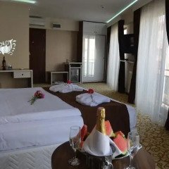 Perama Hotel 3* Стандартный номер с двуспальной кроватью