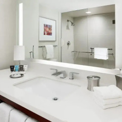 Отель Crowne Plaza Times Square Manhattan 4* Стандартный номер с двуспальной кроватью фото 4
