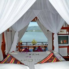 Отель Myanmar Treasure Resort Inle 4* Номер Делюкс с двуспальной кроватью