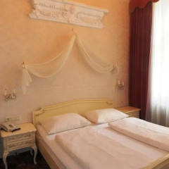Отель Aviano Pension 4* Стандартный номер с двуспальной кроватью фото 10