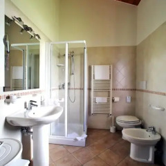Отель Agriturismo Cascina Mariale Албьяно-д'Ивреа ванная
