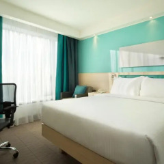 Гостиница Hampton by Hilton Moscow Strogino (Хэмптон бай Хилтон) 3* Стандартный номер с двуспальной кроватью фото 4