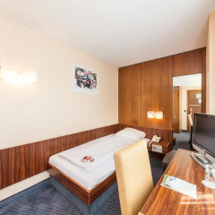 Novum Hotel Arosa Essen 3* Стандартный номер с различными типами кроватей фото 4