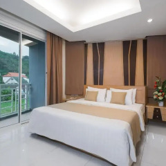 The Allano Phuket Hotel 3* Улучшенный номер с различными типами кроватей фото 4