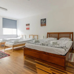 Отель Opera House Hostel Centre Литва, Вильнюс - отзывы, цены и фото номеров - забронировать отель Opera House Hostel Centre онлайн комната для гостей фото 2