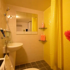 Отель Han River Guesthouse 2* Семейная студия с двуспальной кроватью фото 32