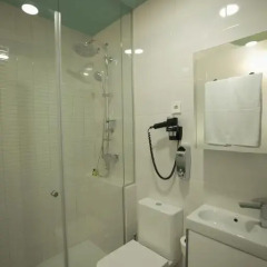 Отель Vitium Urban Suites 3* Улучшенный номер с различными типами кроватей фото 8