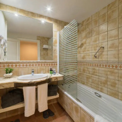 Отель H10 Sentido Playa Esmeralda - Adults Only 4* Улучшенный номер разные типы кроватей фото 6