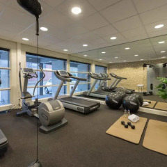 Апартаменты Htel Serviced Apartments Amsterdam фитнесс-зал