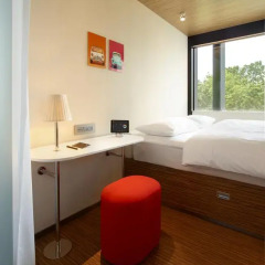Отель citizenM Tower of London 4* Стандартный номер с двуспальной кроватью фото 6