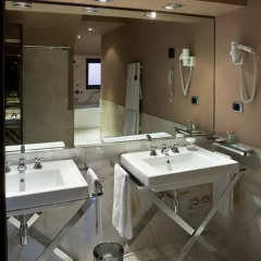 Отель UNAHOTELS Cusani Milano 4* Стандартный номер с различными типами кроватей фото 3