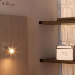 Hotel de Sevigne сейф в номере