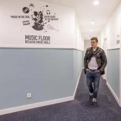 Mola Hostel Мадрид интерьер отеля