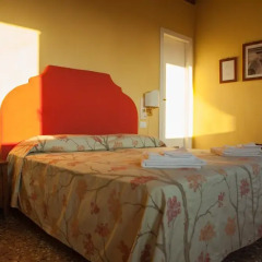 Отель Locanda Ai Santi Apostoli 3* Улучшенный номер с различными типами кроватей фото 9