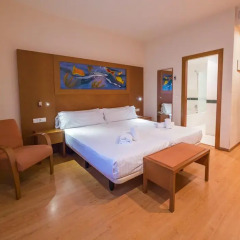 Отель Checkin Valencia 4* Стандартный номер фото 2
