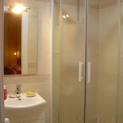 Отель Hostal Pensio 2000 2* Стандартный номер с двуспальной кроватью фото 26