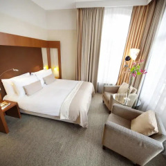 Bilderberg Hotel Jan Luyken 4* Стандартный номер с двуспальной кроватью