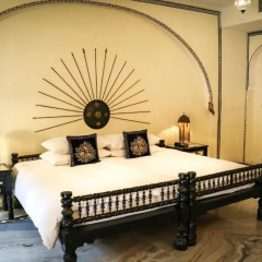 Отель The Raj Palace (Small Luxury Hotels of the World) 5* Номер Делюкс с различными типами кроватей фото 3