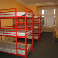Happy Go Lucky Hotel + Hostel Кровать в общем номере