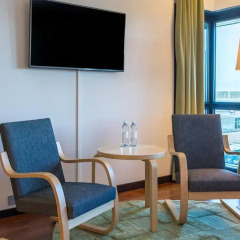 Отель Hilton Helsinki Airport 4* Представительский номер с различными типами кроватей фото 4