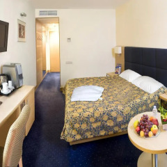 President Hotel 4* Улучшенный номер фото 8