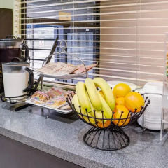 Отель Rodeway Inn Los Angeles 2* Стандартный номер с различными типами кроватей фото 2