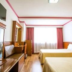 Elizabeth Hotel 3* Улучшенный номер с 2 отдельными кроватями фото 6