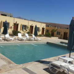 Отель Summer Bay Resort бассейн