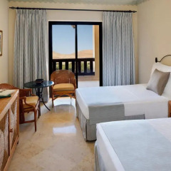Отель Movenpick Resort & Spa Dead Sea 5* Стандартный номер с различными типами кроватей фото 3