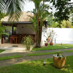 Отель Surf Villa Шри-Ланка, Хиккадува - отзывы, цены и фото номеров - забронировать отель Surf Villa онлайн с домашними животными