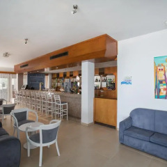 Adelais Bay Hotel гостиничный бар
