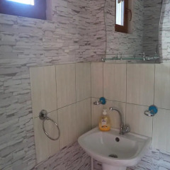 Отель Tatev Bed and Breakfast ванная