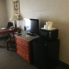 Отель Quality Inn & Suites Albuquerque Downtown - University 2* Стандартный номер с различными типами кроватей