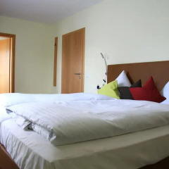 Hotel Garni Vier Jahreszeiten Люкс с различными типами кроватей фото 3