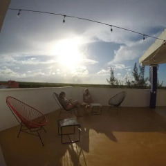 Отель The Mermaid Hostel Beach - Adults Only Мексика, Канкун - отзывы, цены и фото номеров - забронировать отель The Mermaid Hostel Beach - Adults Only онлайн балкон