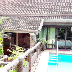 Отель BB Pool Villa бассейн