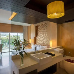 Отель Chanalai Romantica Resort Kata Beach - Adult Only 4* Улучшенный номер с двуспальной кроватью фото 4